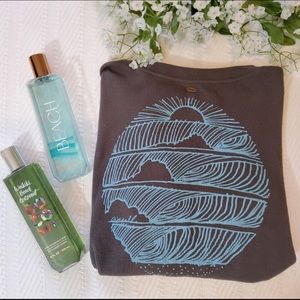 O’Neil Waves Graphic, Waffle Knit Thermal Long Sleeve Crop Top. Gray, Size XS